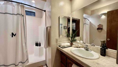 ADELAIDE HILL IN PINE MOUNTAIN CLUB BREATHTAKING VIEWS 3Bd 3Bth SPA TUB - Foto 3