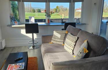 Ruth's Refresh Shropshire Country Retreat with Private Hot Tub & Stunning Views - Foto 25