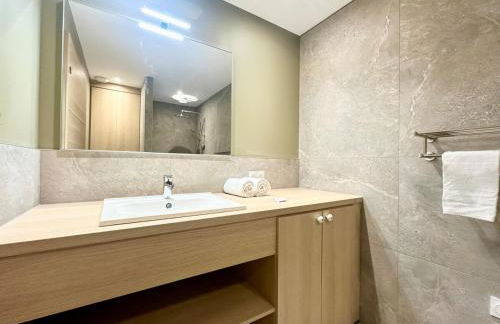 Au Cœur des Arènes - Parking - Wifi - Clim - Foto 13