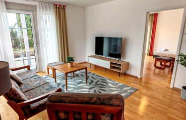 Großes Gruppenhaus nahe LEGOLAND 6 Schlafzimmer Parkplatz & WLAN - Foto 4