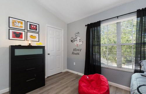 Charming 3BR Townhome Private Pool Walk to Clubhouse 9 Min Disney - Foto 10