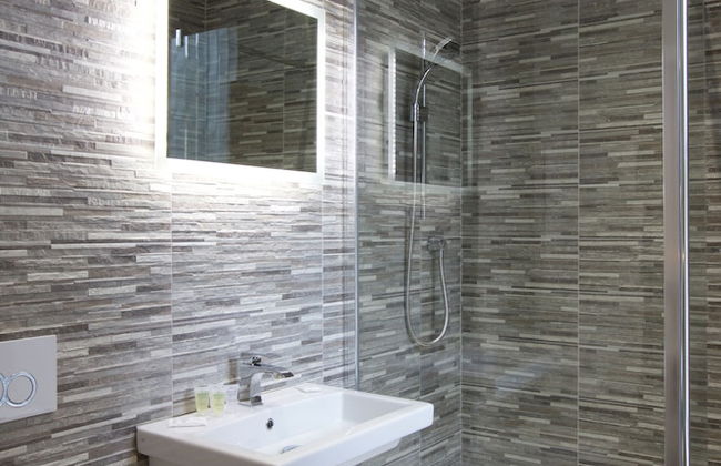 Railway Apartments - Photo 46