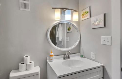 4 Beds, Near UNC, Packnplay, walk to Golf, Kids Essentials - Foto 9