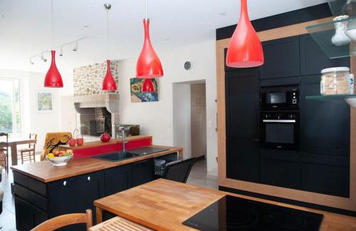 Maison de Caractère à 1 Km de la Mer - Foto 7