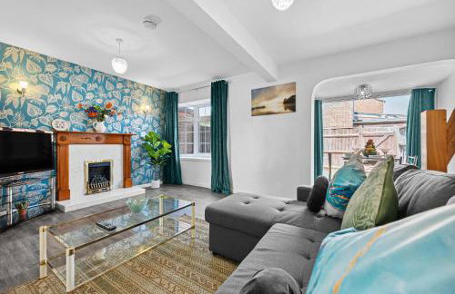 Cozy 3 bedroom house with free parking and near hospital - Foto 13