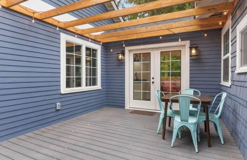 3BR Home Large Kitchen Mins To DwnTwn - Photo 33