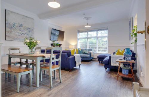 The Coach House Branksome - Photo 11