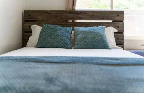 l NEW l Fully Remodeled 3BR 2BTH l 1 Min to Veterans Memorial Park - Foto 24