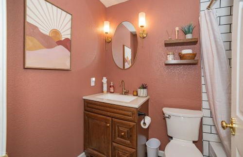 River Fun Awaits Pool, Putting Green, Arcade and More, Sleeps 8 - Foto 2