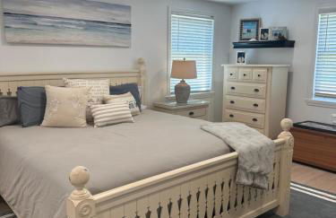 Rare Cape Cod Find - Photo 13