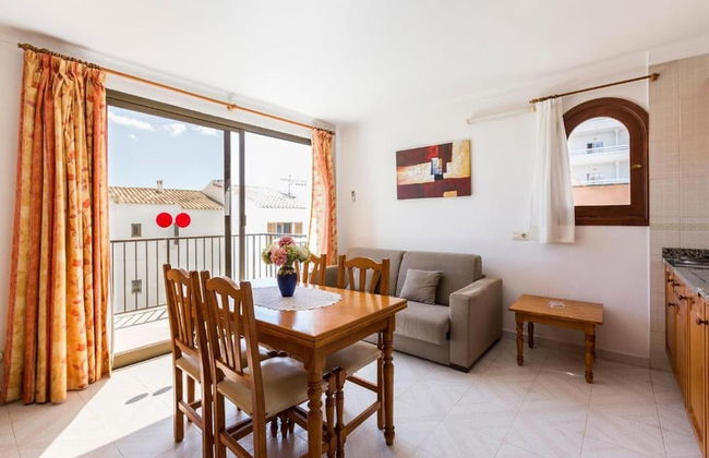 Bella Maria Apartments & Pool Club - Photo 15