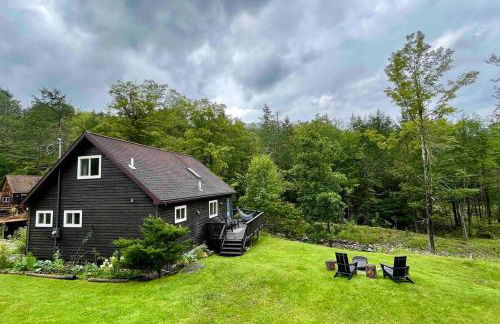 Serene Retreat on a Stream - Photo 28