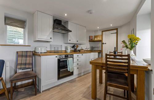 Angler's Cottage - Short Stays UK Ltd - Foto 12