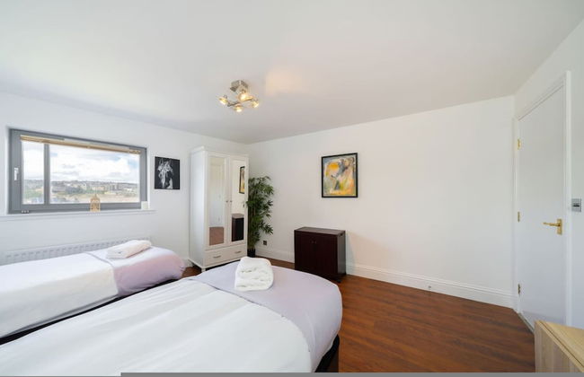 Twin Bridges - Quayside Penthouse - Photo 5