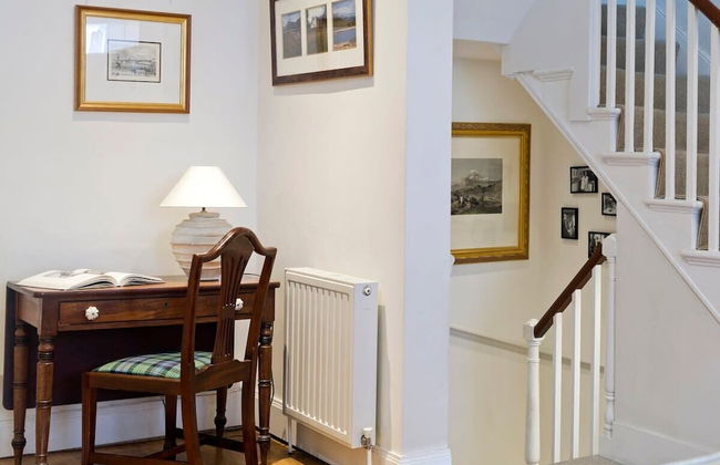 Fulham 4-bed House & Garden Near Tube - Photo 22