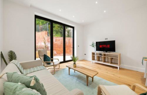 3 Bed House near Purley, by ARP Homes, Free Parking, Ideal for Long Stays & Insurance Bookings - Foto 21