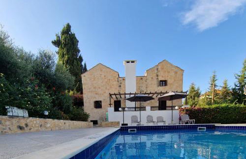 Villa Penelope Luxury Villa for 12 Guests with Pool near Chania - Photo 4