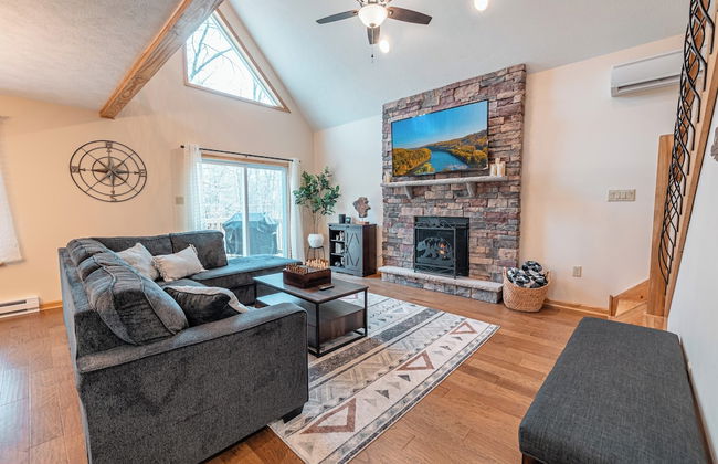 NEW Large Group Summer Getaway W/hot Tub + Game Room! - Foto 21