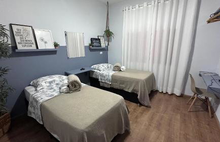 Villa do Aconchego - Casa Decorada para até 6p - Próxima ao Centro - Churrasqueira - Foto 22