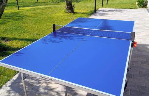 Stylish villa with swimming pool and garden - Foto 20