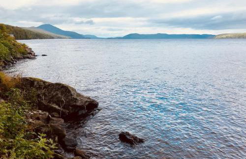 Luxury Lake Memphremagog Loft - 2 Bedrooms Water Views Firepit & Dock near Jay Peak - Foto 13