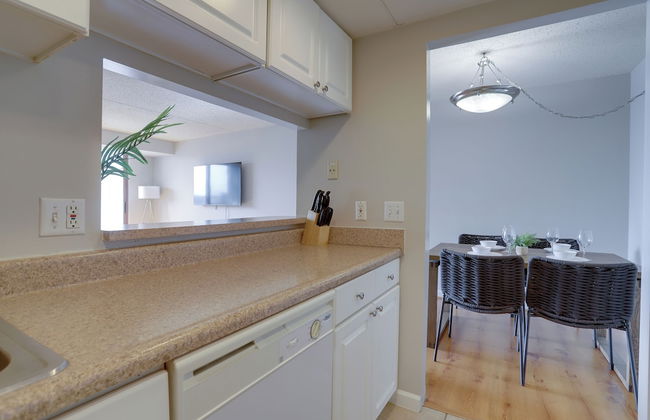 Modern 2BR Stay Near DC Arlington VA - Photo 15