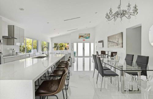 Luxury House 4 beds heated Pool w Jaccuzzi - Foto 12