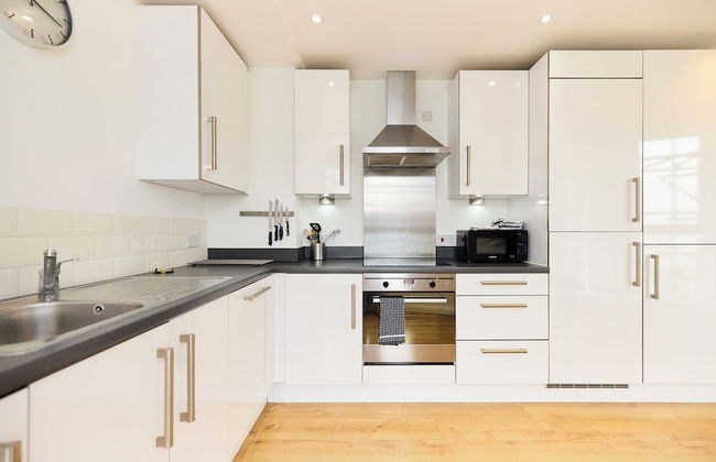 The Queensland Sanctuary - Trendy 2bdr Flat With Terrace - Photo 14