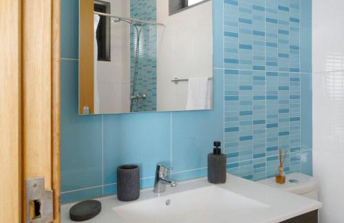 Original Wave House - Photo 19