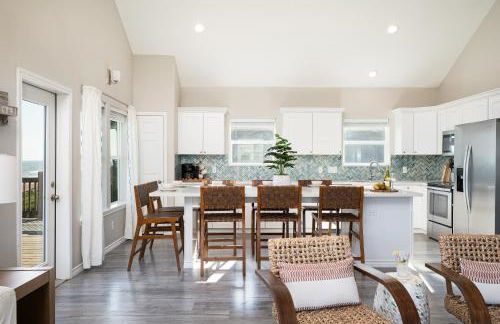 Beachfront 4BR - Tiki Bar, Yard Games, Pet-Friendly - Foto 80