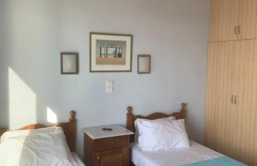 Lovely family villa with stunning sea views - Photo 2