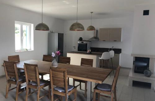 Villa Luisa Pucisca - 2 Häuser, 6 Schlafzimmer Insel Brac - Pool, Grill, Kamin, Tischtennis, Boccia - Foto 25