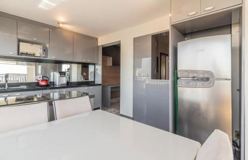 Flat surpreendente 5 pessoas em condomínio moderno 02 suites climatizados - Foto 2