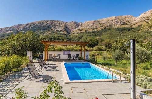 Studio apartman u kući s bazenom - Foto 7