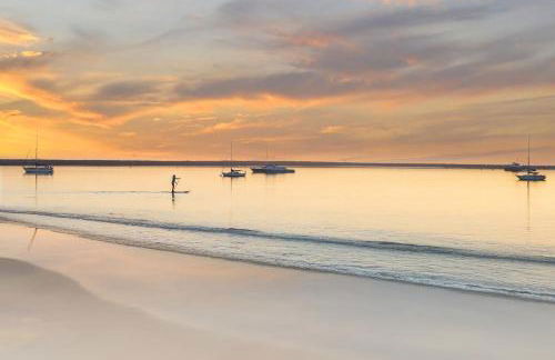 Private Home with Breathtaking Ocean Views - walk to Beaches Restaurants - Foto 40