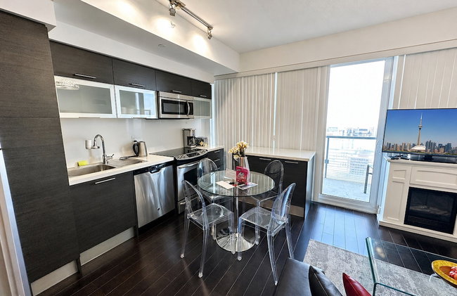 Quiet Medical Stay Condo - Walk to Hospitals, Uhn, Sickkids - Fast Wifi, Balcony - Foto 14