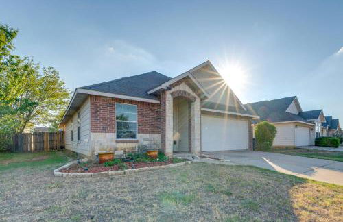 Private Yard and Patio Fort Worth Family Home - Foto 29