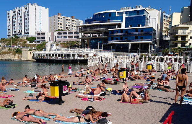 Elegant Sliema Penthouse, Panoramic Terrace - Foto 34