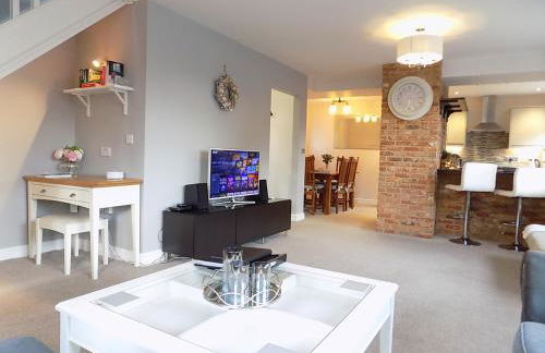 Three-Time Award Winning 1700's Grd 2 listed cottage near Stonehenge - Foto 2