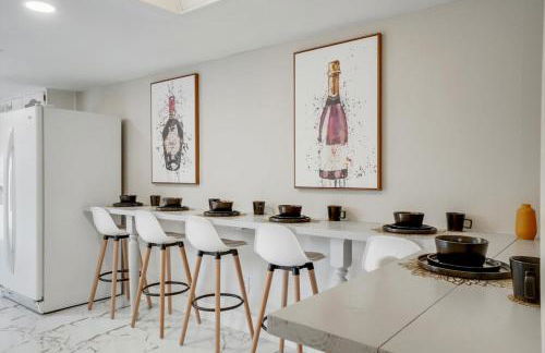 Spectacular 4BR 2,5BA Holiday Home with Pool and Grill - Foto 14