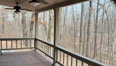 Oxford Hillside Hideaway - Photo 3