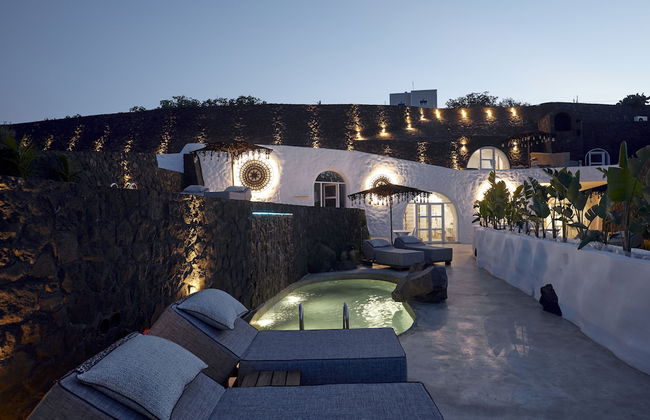 Theano Cave Suites & Villas - Photo 29