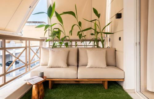 Rustic Boutique Apartment with Live Olive Tree & Private Parking - Photo 4