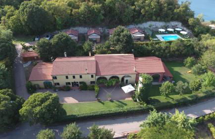 Agriturismo Alba - Photo 1