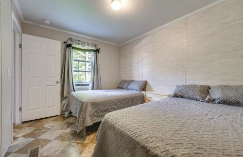 Cozy Cassopolis Cabin, Near Parks and Golfing! - Foto 12