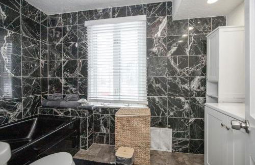 Cozy and stylish 3BR home in quiet neighborhood - Foto 22