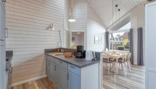 Nice Home In Krems Iiwarderbrück - Foto 4