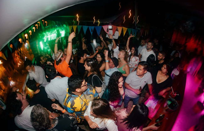 Cusco Pub Crawl - Photo 4