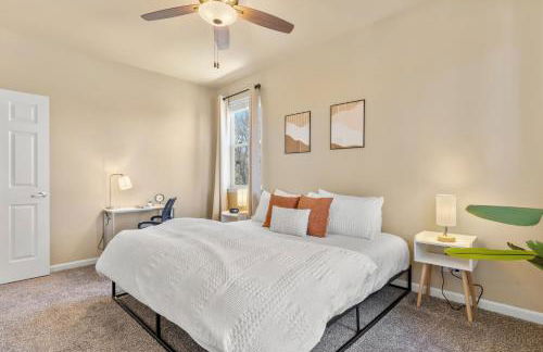 MidTown Hideaway Fire Pit and King Beds - Photo 15