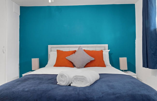 High Wycombe Apartments - Photo 3